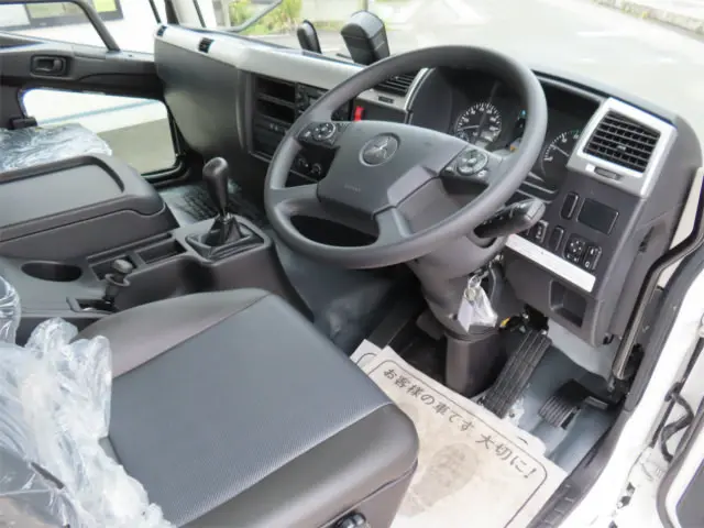 三菱 ファイター 2KG-FK72F(2WD)の写真10