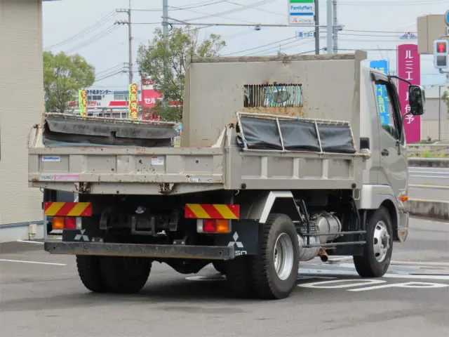 三菱 ファイター 2KG-FK72F(2WD)の写真2