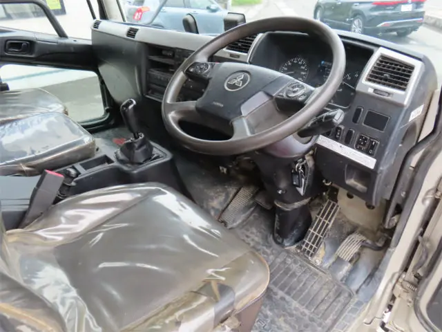 三菱 ファイター 2KG-FK72F(2WD)の写真12