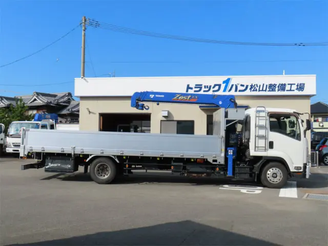 いすゞ フォワード 2RG-FSR90T2(2WD)の写真5