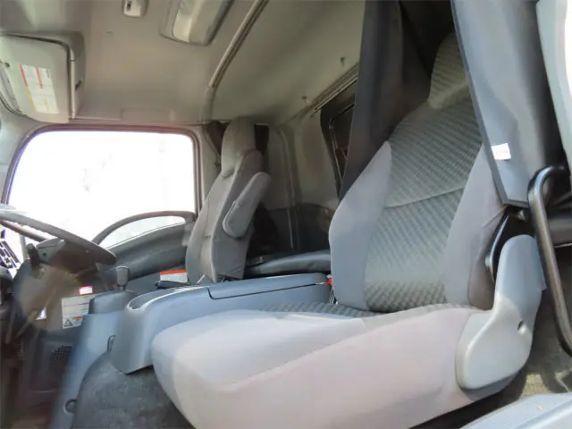 いすゞ フォワード 2RG-FSR90T2(2WD)の写真10