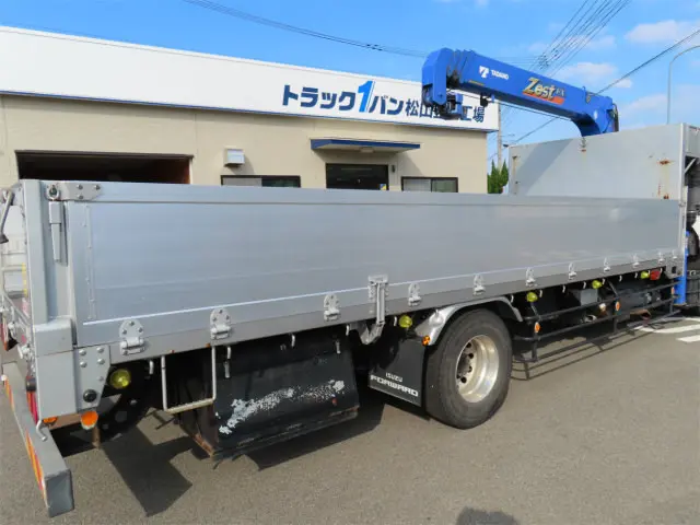 いすゞ フォワード 2RG-FSR90T2(2WD)の写真28