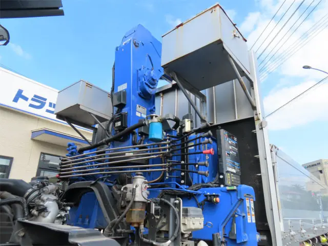 いすゞ フォワード 2RG-FSR90T2(2WD)の写真32