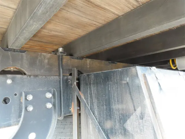 いすゞ フォワード 2RG-FSR90T2(2WD)の写真44