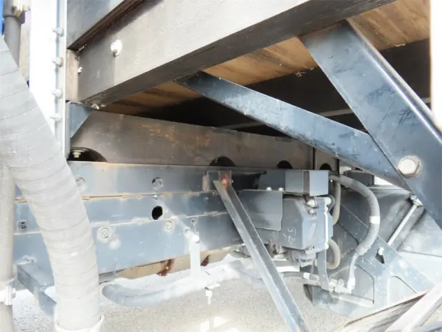 いすゞ フォワード 2RG-FSR90T2(2WD)の写真46