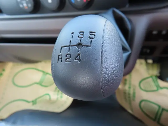 三菱 キャンター 2RG-FBA60(2WD)の写真20