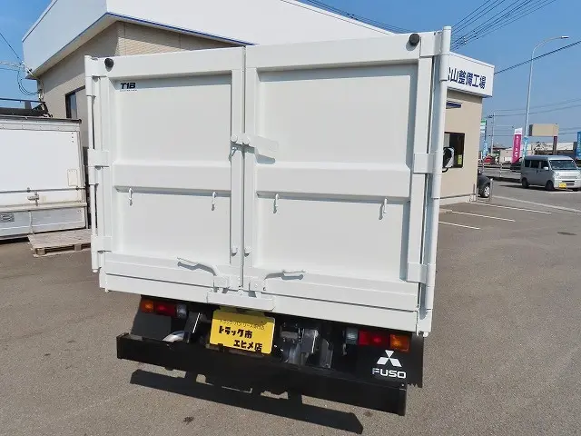 三菱 キャンター 2RG-FBA60(2WD)の写真36