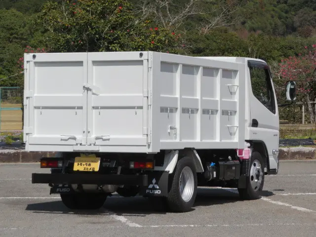 三菱 キャンター 2RG-FBA60(2WD)の写真3