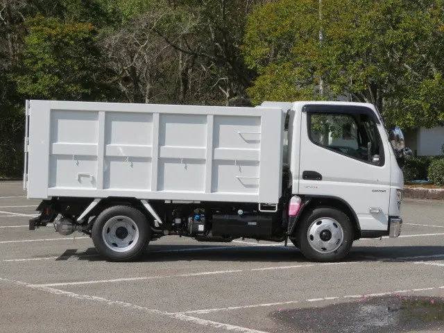 三菱 キャンター 2RG-FBA60(2WD)の写真5