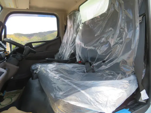 三菱 キャンター 2RG-FBA60(2WD)の写真11