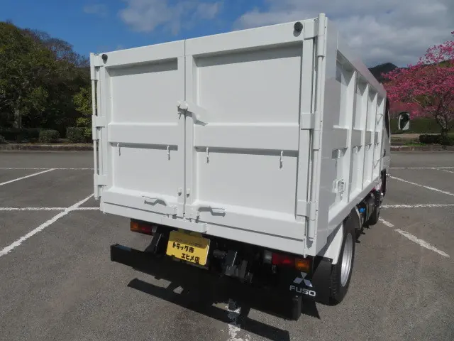 三菱 キャンター 2RG-FBA60(2WD)の写真35