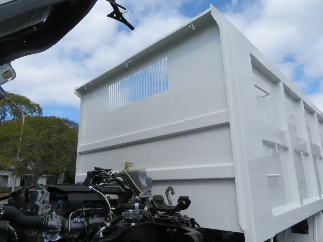 三菱 キャンター 2RG-FBA60(2WD)の写真36