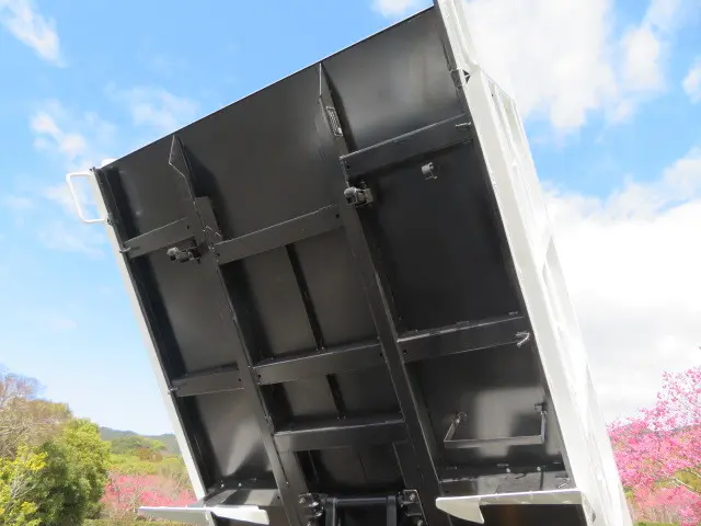 三菱 キャンター 2RG-FBA60(2WD)の写真44