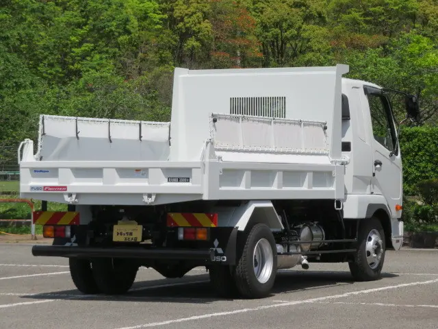 三菱 ファイター 2KG-FK62F(2WD)の写真3