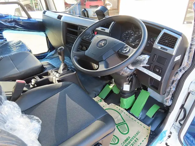 三菱 ファイター 2KG-FK62F(2WD)の写真11