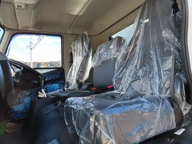 三菱 ファイター 2KG-FK62F(2WD)の写真12