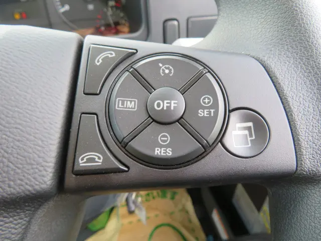 三菱 ファイター 2KG-FK62F(2WD)の写真14