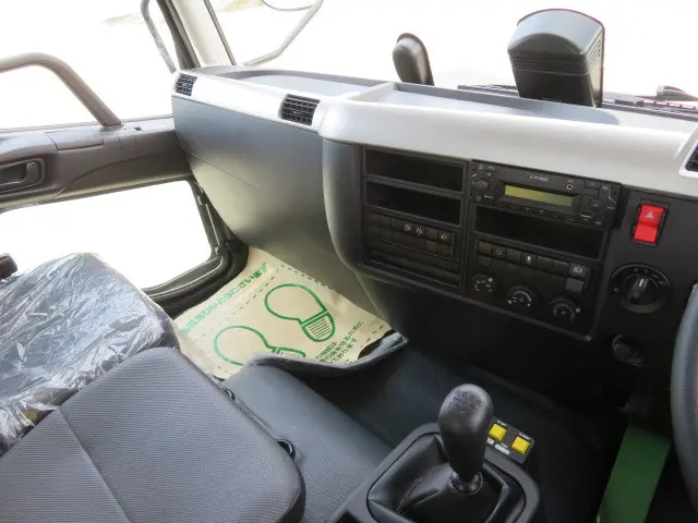 三菱 ファイター 2KG-FK62F(2WD)の写真18