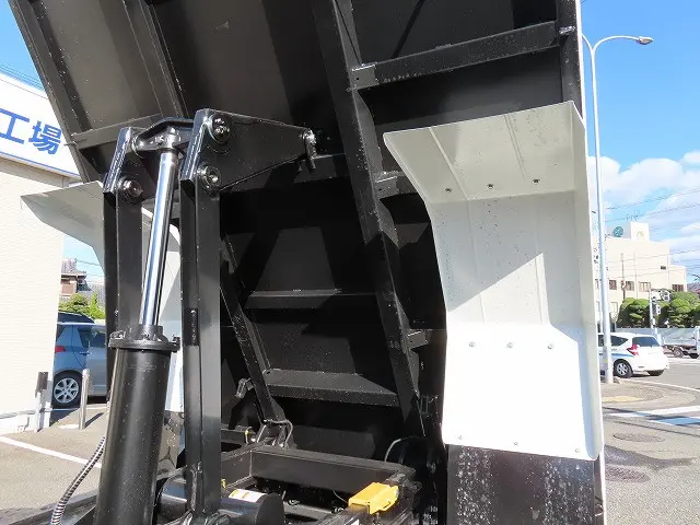 三菱 ファイター 2KG-FK62F(2WD)の写真49