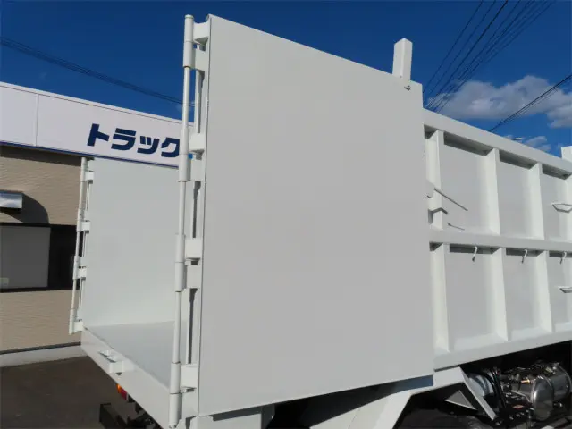 三菱 ファイター 2KG-FK62F(2WD)の写真32