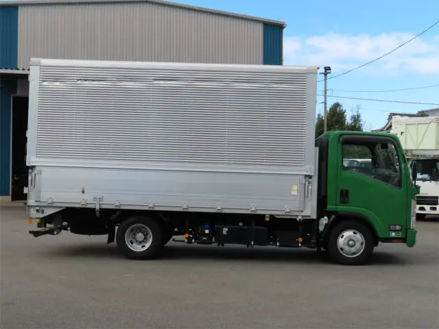 いすゞ エルフ 2RG-NPR88AN(2WD)の写真4