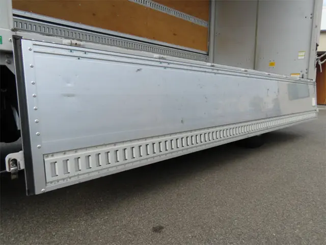 いすゞ エルフ 2RG-NPR88AN(2WD)の写真30