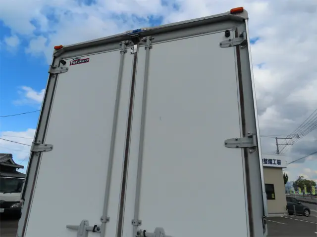 いすゞ エルフ 2RG-NPR88AN(2WD)の写真37