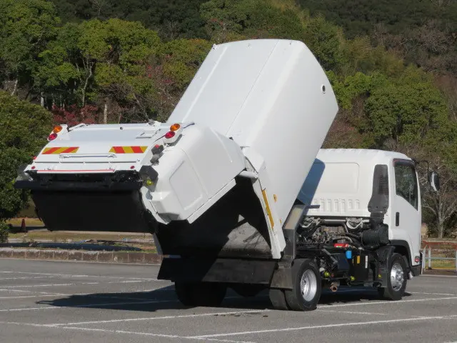 いすゞ フォワード SKG-FRR90S2(2WD)の写真8