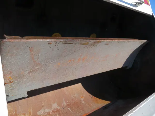 いすゞ フォワード SKG-FRR90S2(2WD)の写真33