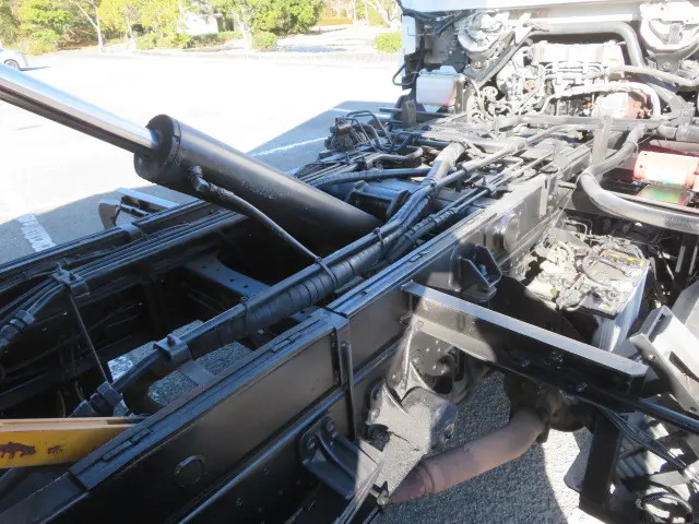 いすゞ フォワード SKG-FRR90S2(2WD)の写真49