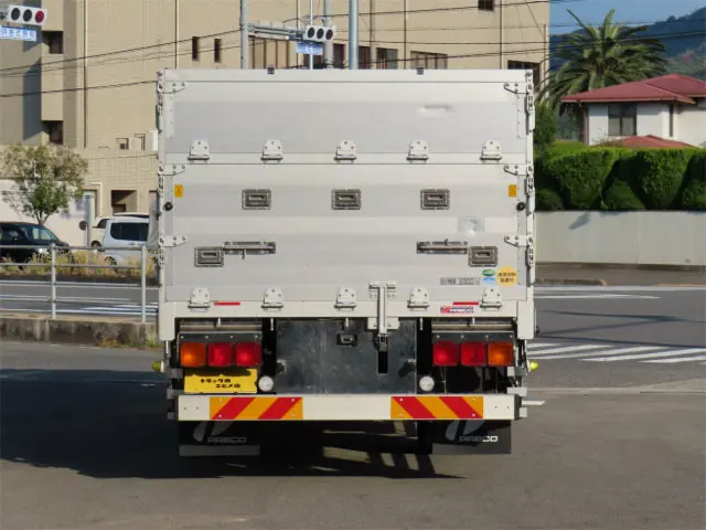 三菱 ファイター QKG-FK62FZ(2WD)の写真8