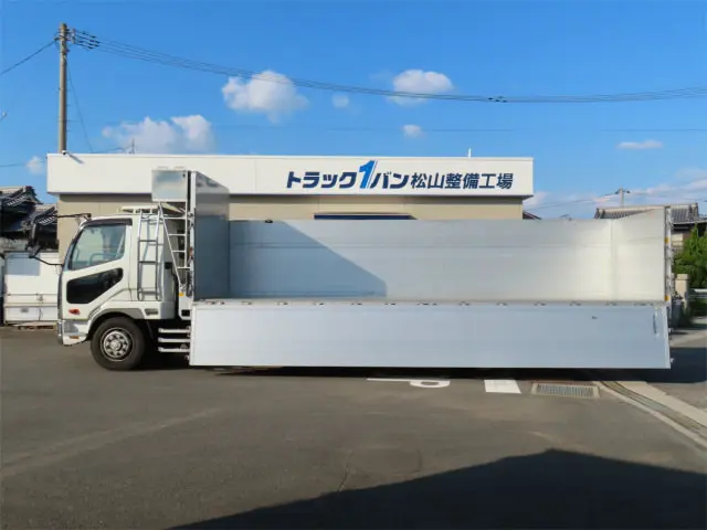 三菱 ファイター QKG-FK62FZ(2WD)の写真9