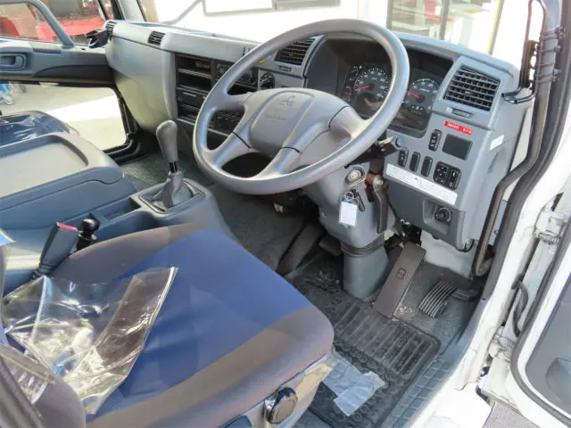 三菱 ファイター QKG-FK62FZ(2WD)の写真10