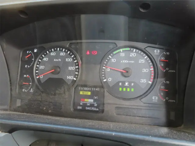 三菱 ファイター QKG-FK62FZ(2WD)の写真12