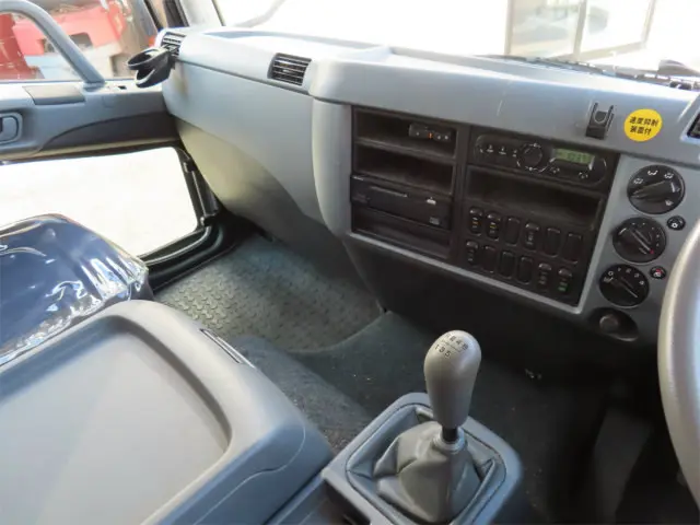 三菱 ファイター QKG-FK62FZ(2WD)の写真14