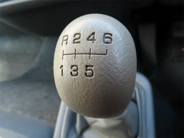 三菱 ファイター QKG-FK62FZ(2WD)の写真17