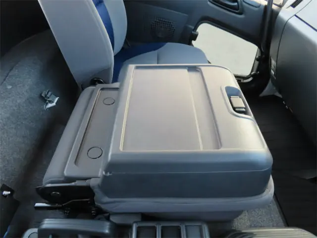 いすゞ フォワード 2PG-FRR90S2(2WD)の写真11