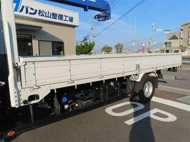 いすゞ フォワード 2PG-FRR90S2(2WD)の写真31