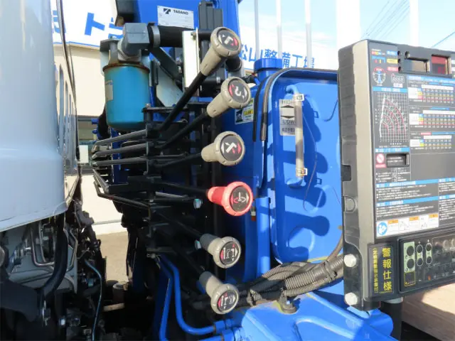 いすゞ フォワード 2PG-FRR90S2(2WD)の写真37