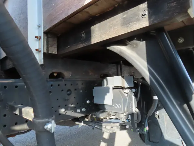 いすゞ フォワード 2PG-FRR90S2(2WD)の写真45