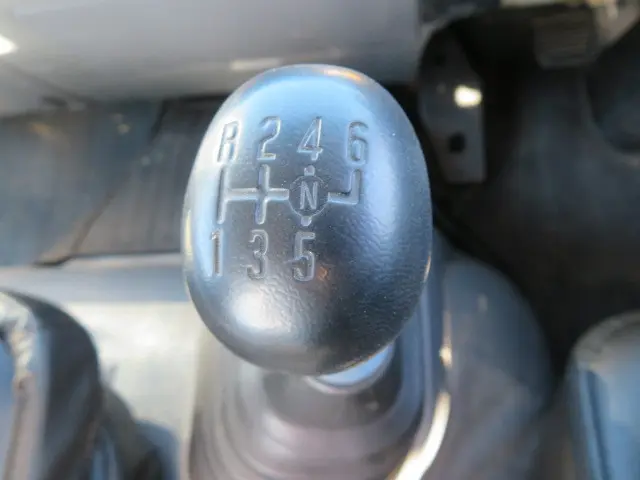 いすゞ フォワード TKG-FRR90S1(2WD)の写真16