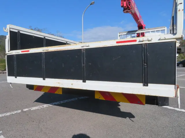 いすゞ フォワード TKG-FRR90S1(2WD)の写真24