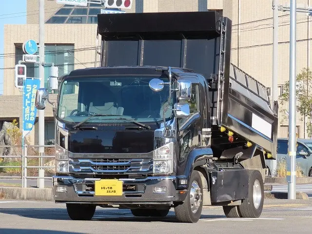 いすゞ フォワード 2RG-FTR90U2(2WD)の写真1