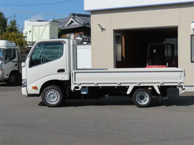 トヨタ ダイナ 3BF-TRY230(2WD)の写真4