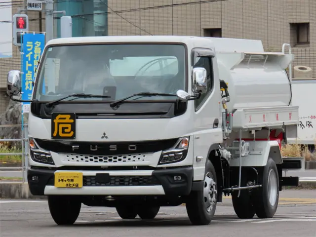 三菱 キャンター 2PG-FEB90(2WD)の写真2