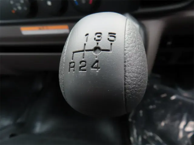 三菱 キャンター 2PG-FEB90(2WD)の写真18