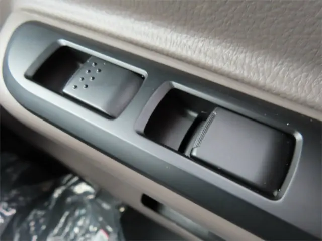 三菱 キャンター 2PG-FEB90(2WD)の写真19