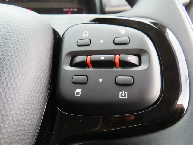 三菱 キャンター 2PG-FEB90(2WD)の写真16