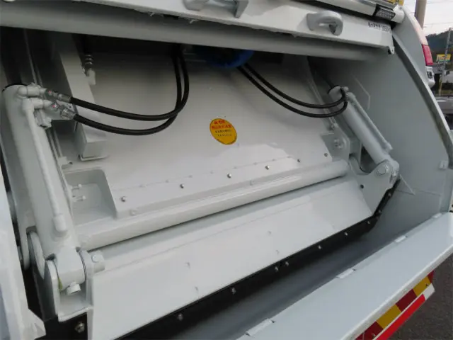 三菱 キャンター 2PG-FEB90(2WD)の写真34