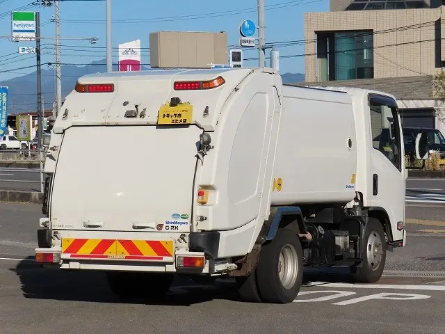 いすゞ エルフ TPG-NMR85N(2WD)の写真2